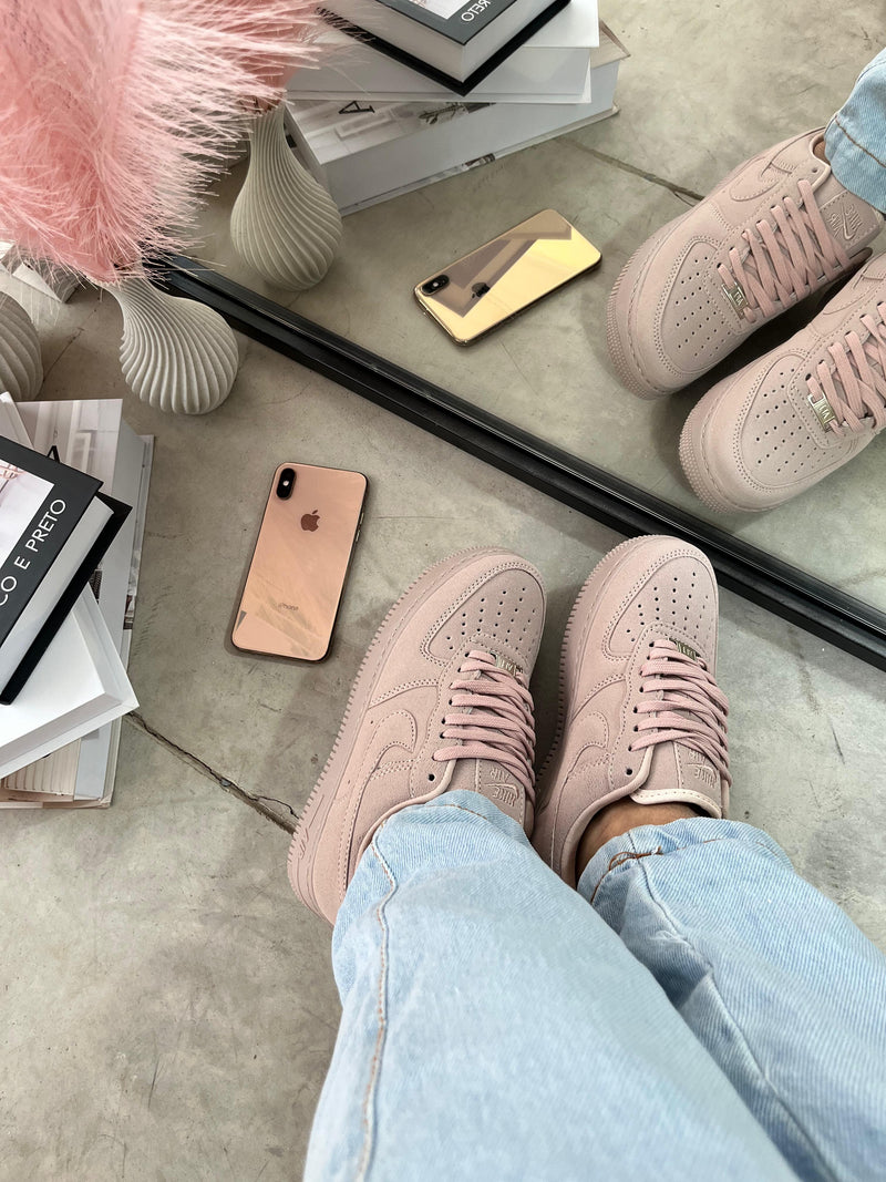 Tênis Nike Air Force 1 - Flamingo