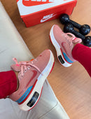 Tênis Nike ZoomX Invincible Run 3 - Rosa