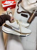 Tênis Nike ZoomX Invincible Run 3 - Bege/Branco