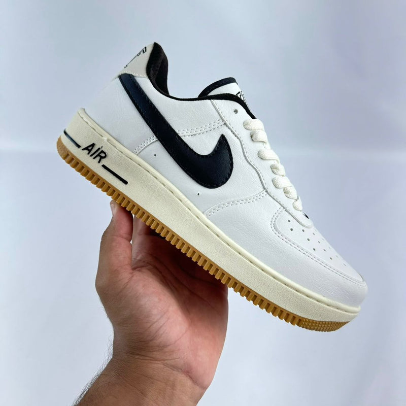 Nike Air Force 1  Retrô - First White