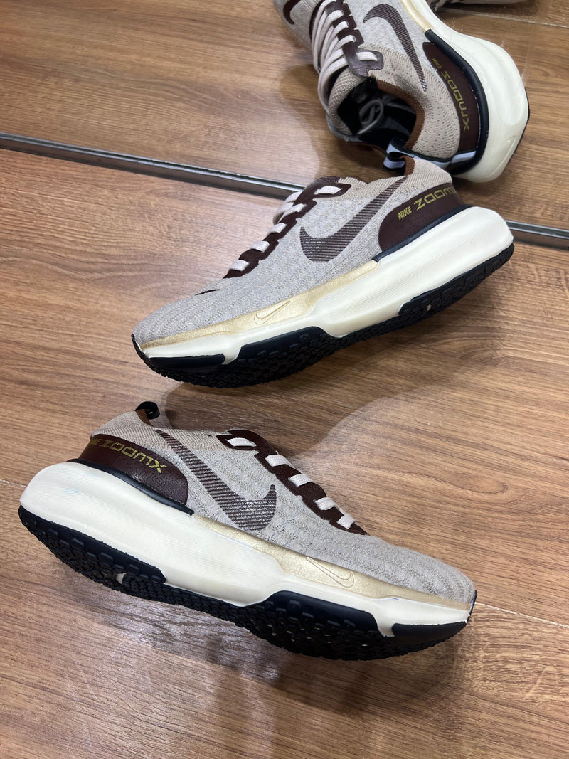 Nike Air ZoomX - Brown Gold