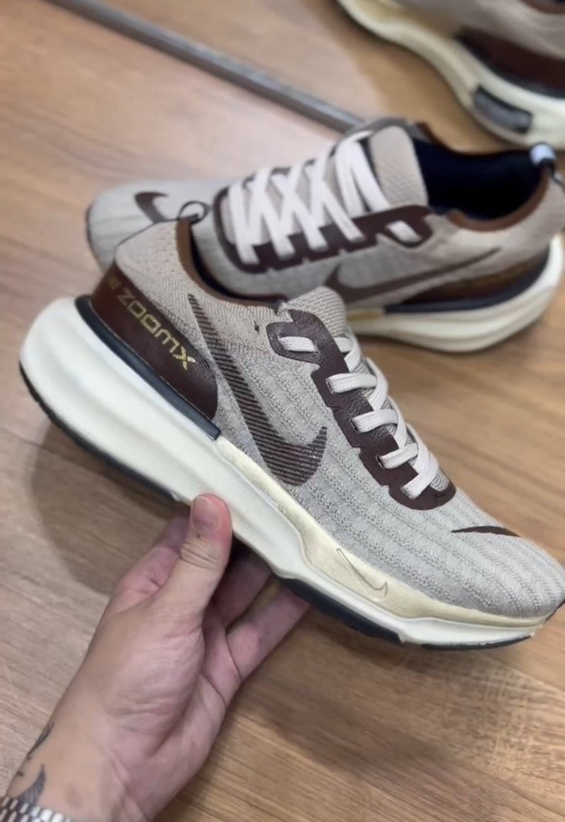 Nike Air ZoomX - Brown Gold