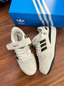 Tênis Adidas Forum Low ADV 84 - Branco e Preto Velcro