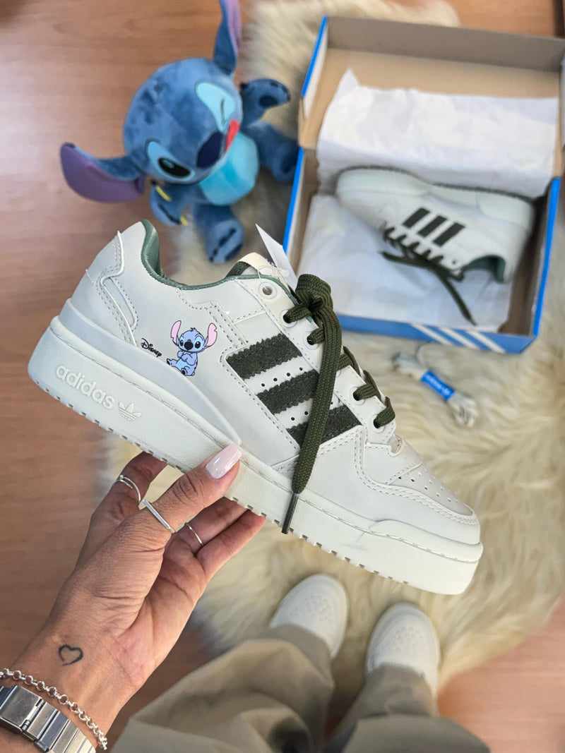 Tênis Adidas Forum Low ADV 84 – Stitch Edition