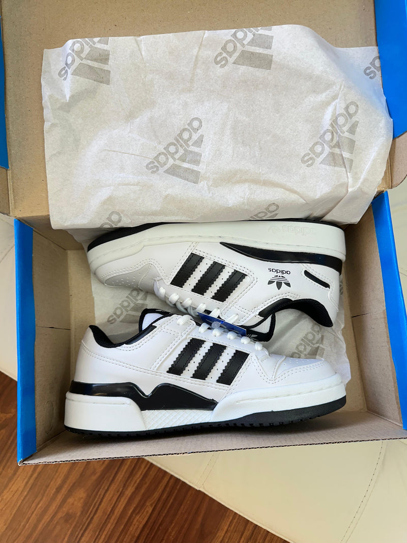 Tênis Adidas Forum Low ADV 84 – Branco e Preto