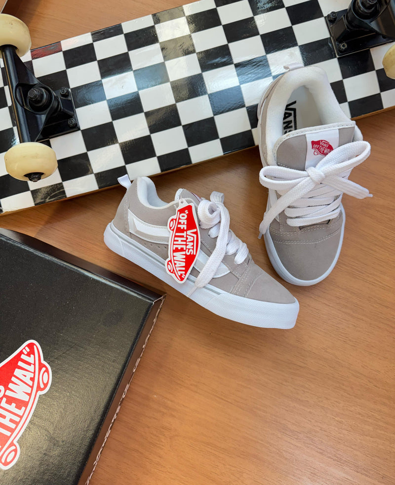 TÊNIS VANS Knu Skool – Cinza