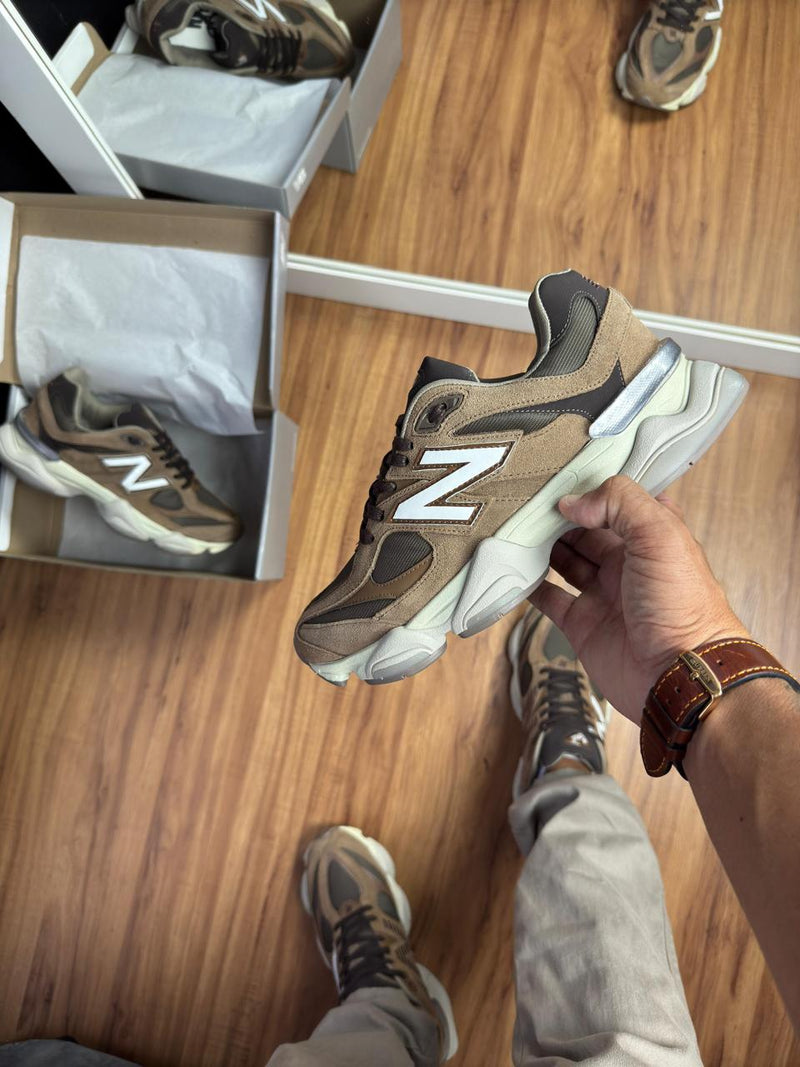 TÊNIS NEW BALANCE 9060 – Marrom