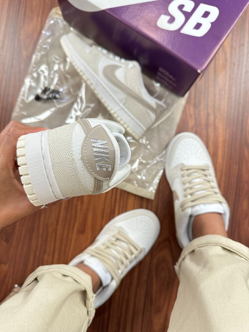 TÊNIS NIKE DUNK LOW SB – Glitter