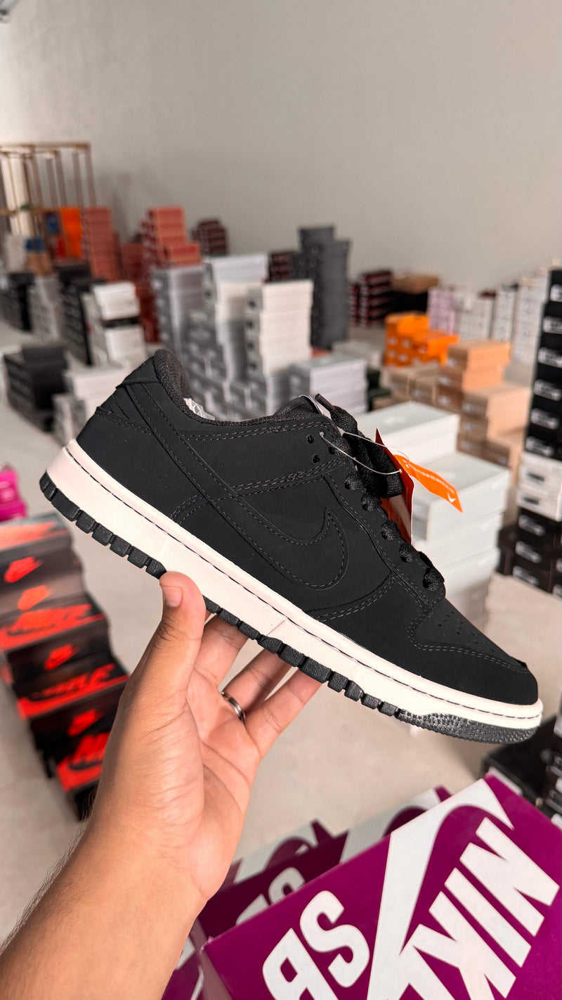 TÊNIS NIKE DUNK LOW SB – Nobuk