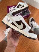TÊNIS NIKE DUNK LOW SB – Teddy Classic