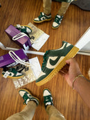 TÊNIS NIKE DUNK LOW SB – Musgo Suede