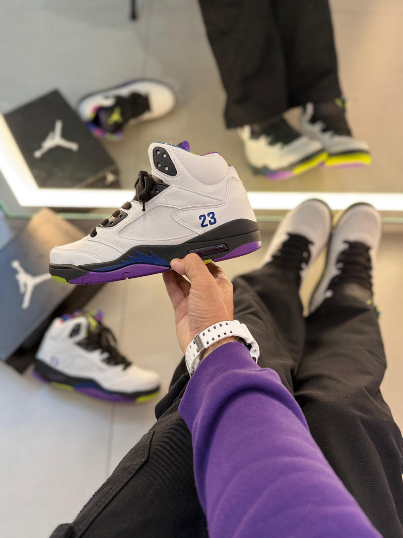 Tênis Nike Air Jordan 5 Retrô - Off Roxo 23 Edition
