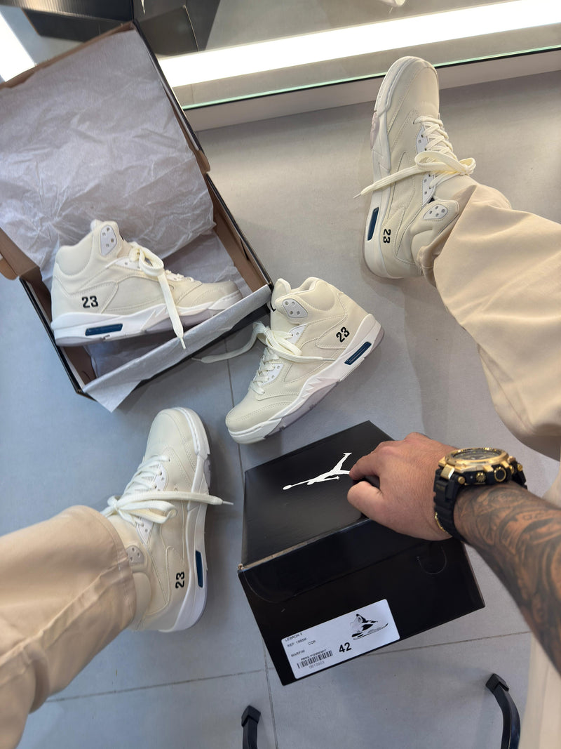 Tênis Nike Air Jordan 5 Retrô - Off Cream 23 Edition
