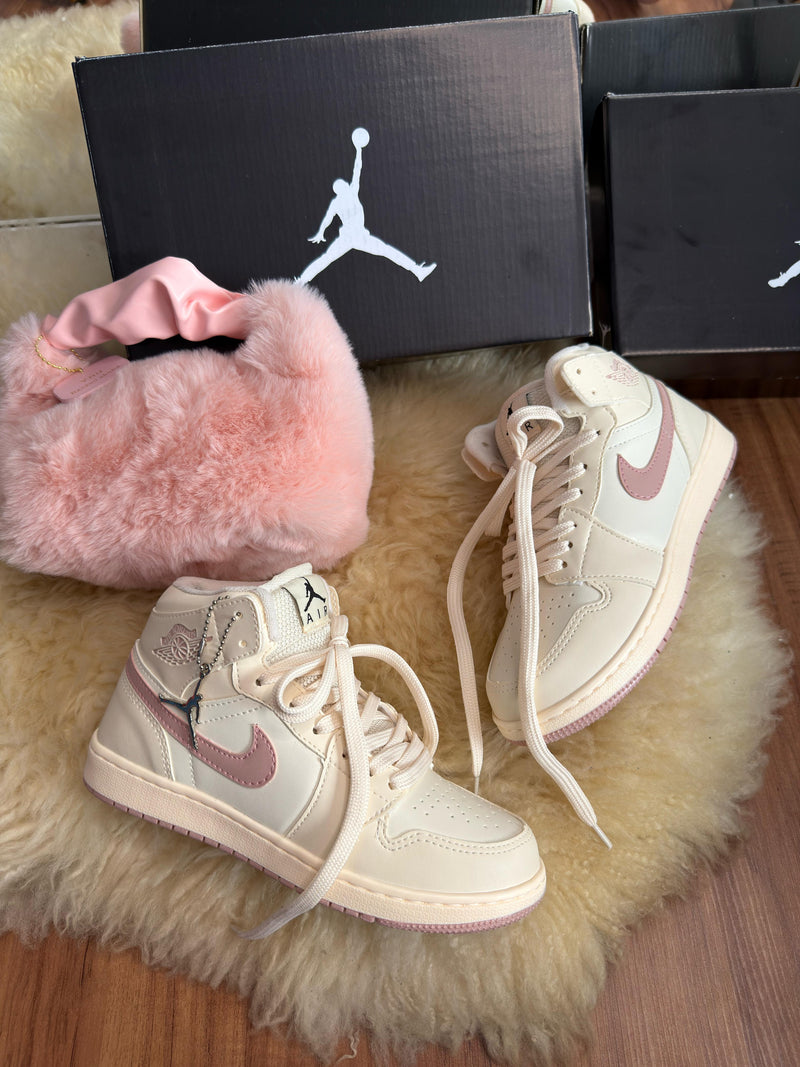 Tênis Nike Air Jordan 1 High - Off Rose