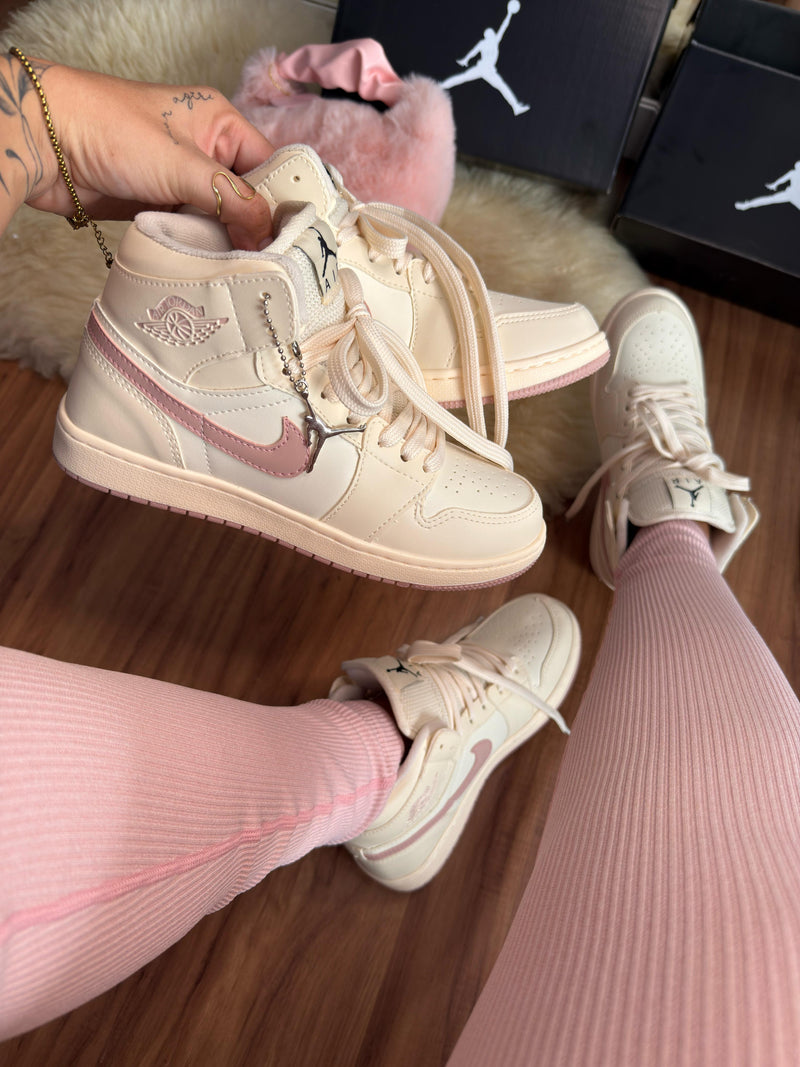 Tênis Nike Air Jordan 1 High - Off Rose