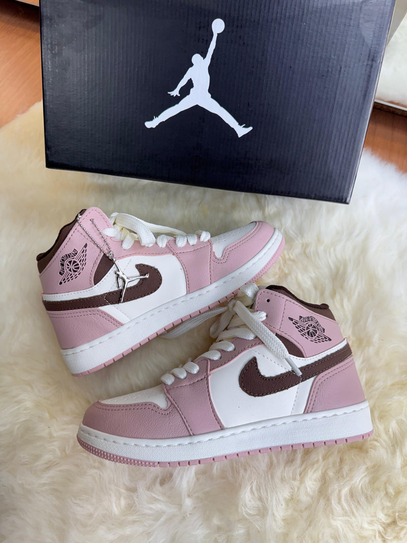 Tênis Nike Air Jordan 1 High - Off Strawberry