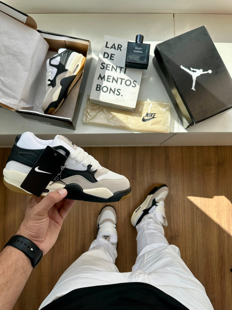 Tênis Nike Air Jordan Clássico OG - Off Black