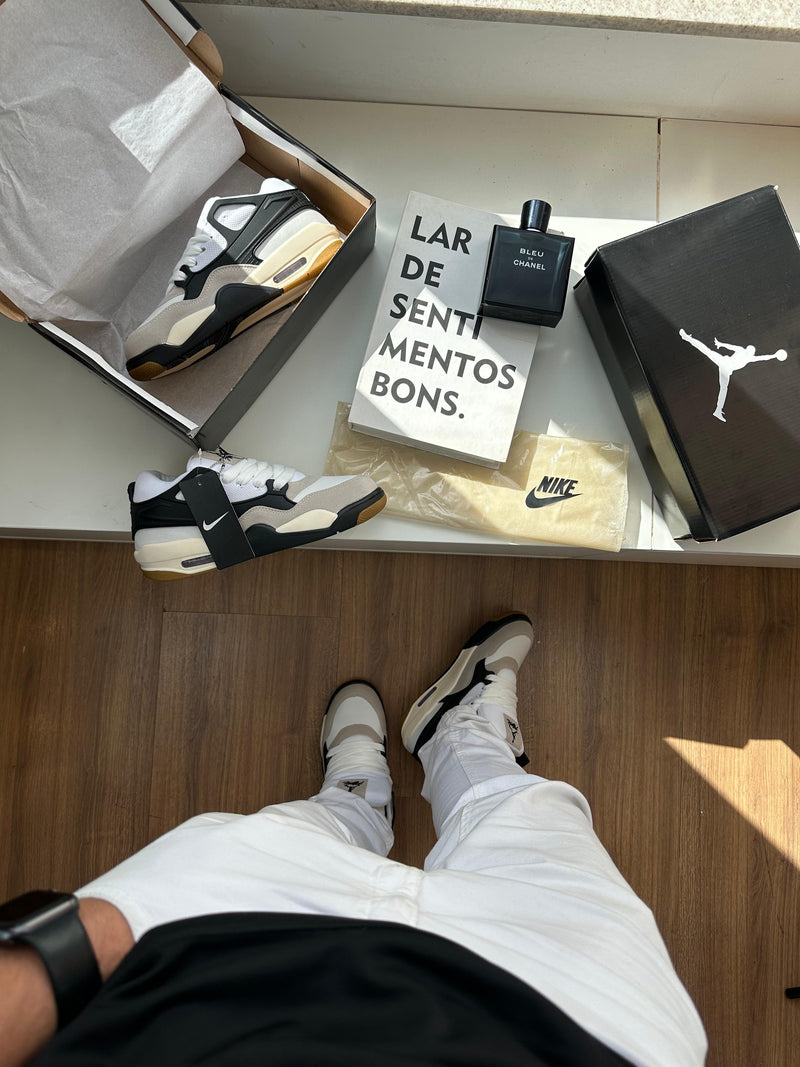 Tênis Nike Air Jordan Clássico OG - Off Black