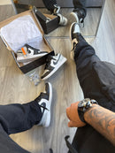 Tênis Nike Air Jordan 1 Low - Preto e Cinza