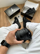 Tênis Nike Air Jordan Clássico OG - All Black