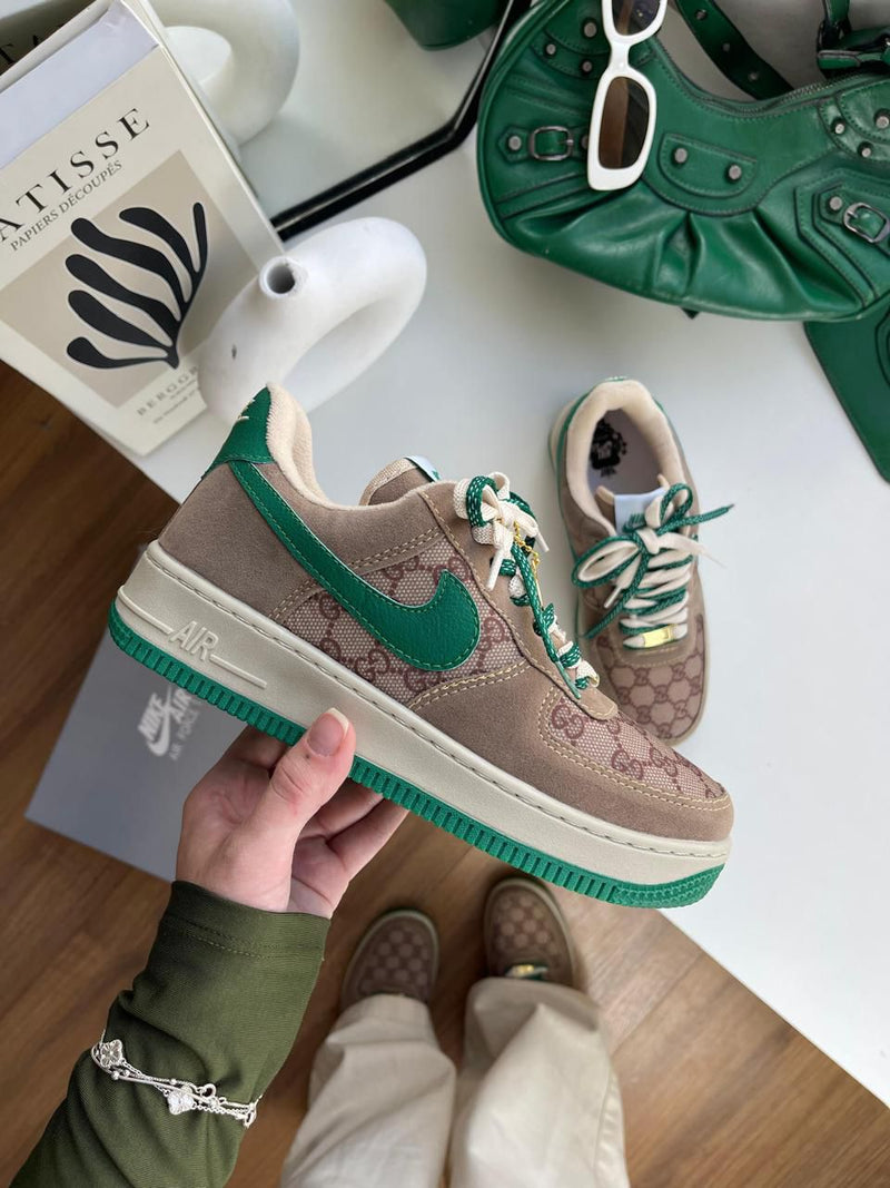 Tênis Nike Air Force 1 x Gucci – Verde & Marrom
