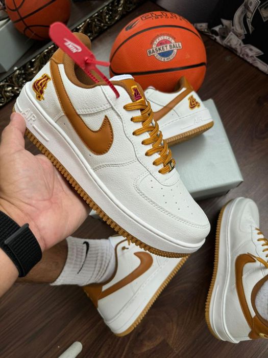 Nike Air Force 1 Lakers - Caramelo